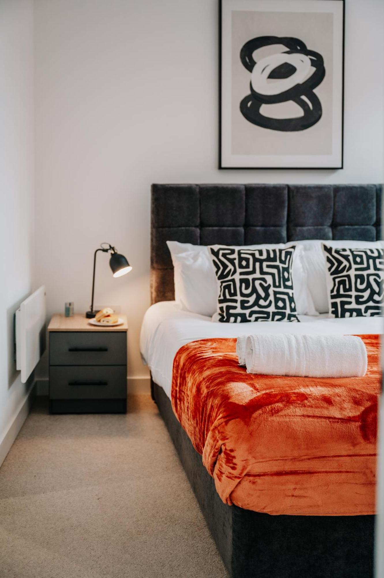 Stunning Grade Ii Pad, Families, Contractors, Fast Wifi Birmingham
