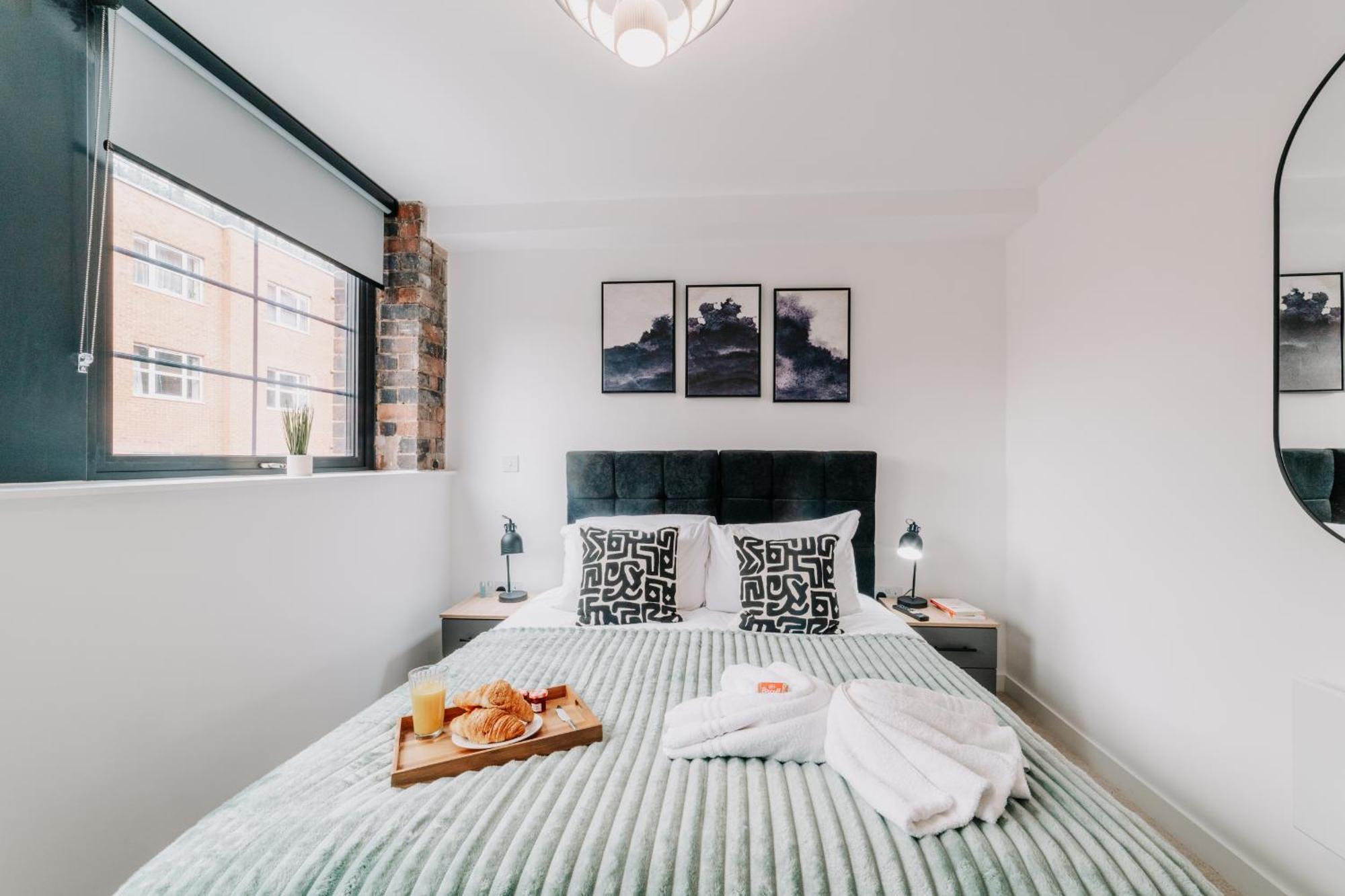 Stunning Grade Ii Pad, Families, Contractors, Fast Wifi * Birmingham